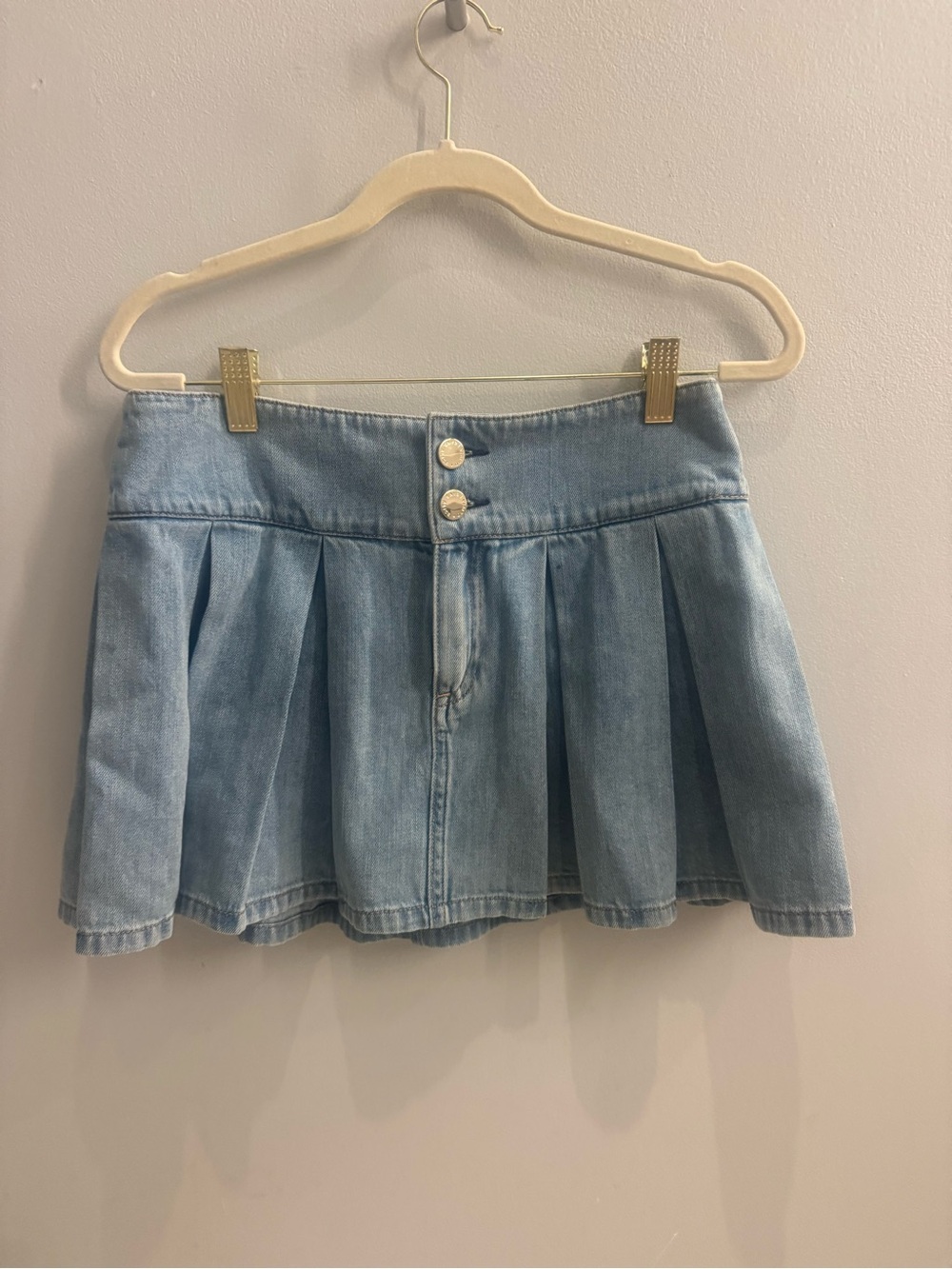 Alice & Olivia Denim Skirt size 25